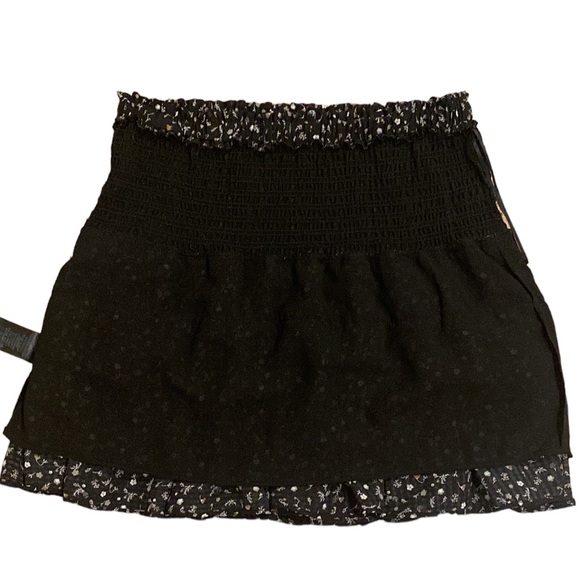 Reset by Jane Skirts Reset By Jane Amore Black Floral Smocked